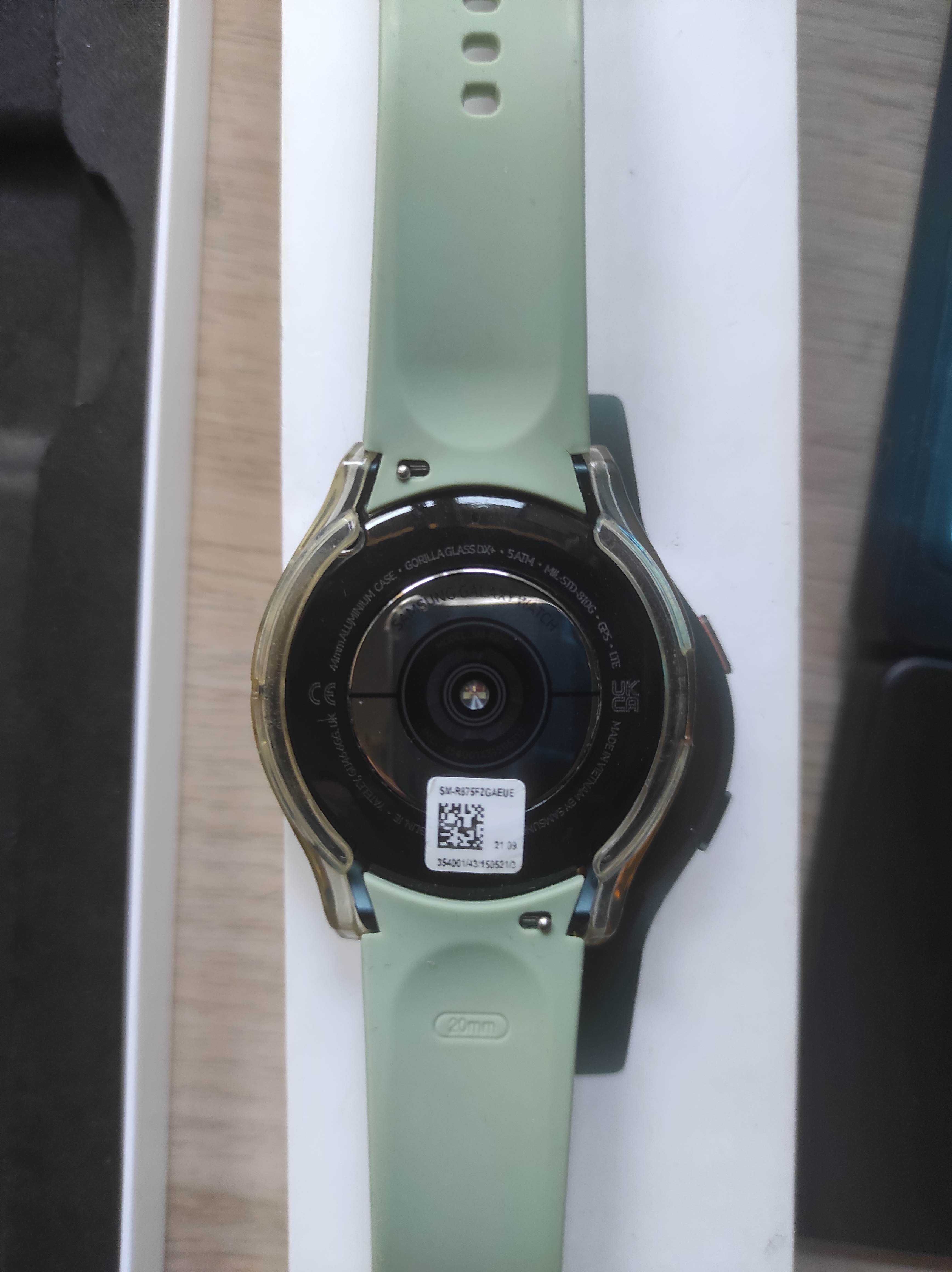 Zegarek Smartwatch SAMSUNG Galaxy Watch 4 + gratis Smartband Huawei