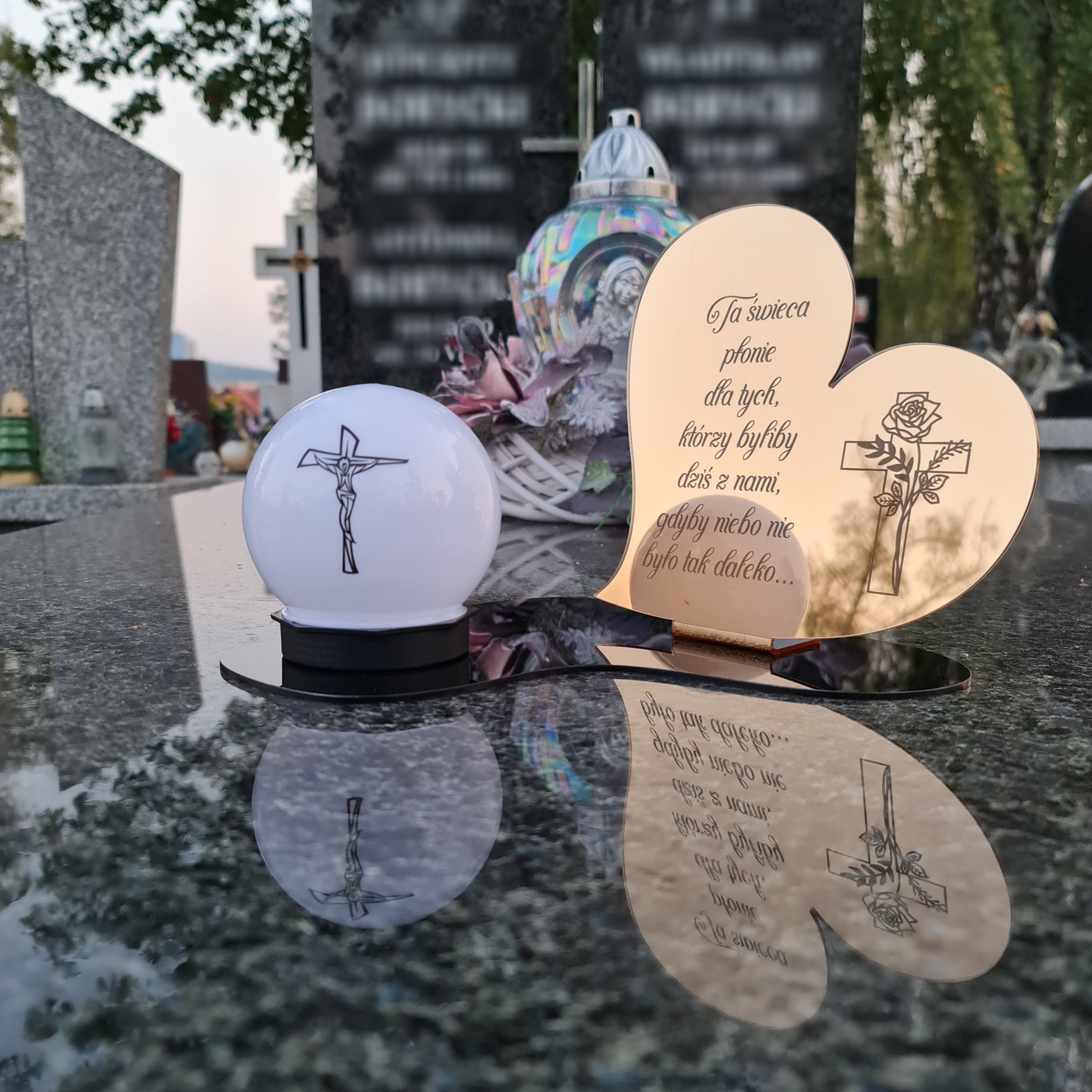 Znicz led statuetka złota na cmentarz grób duża wieczna lampka