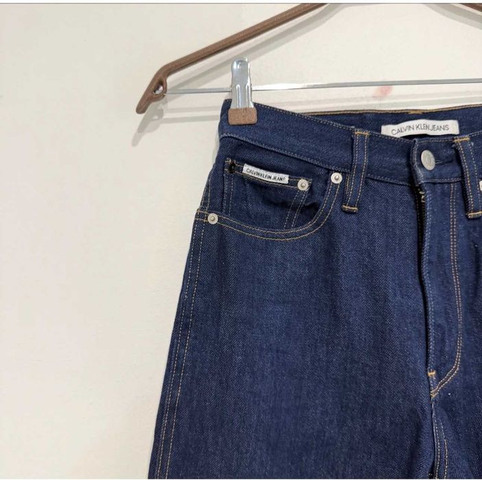 Джинси Кельвін в трендовому кольорі