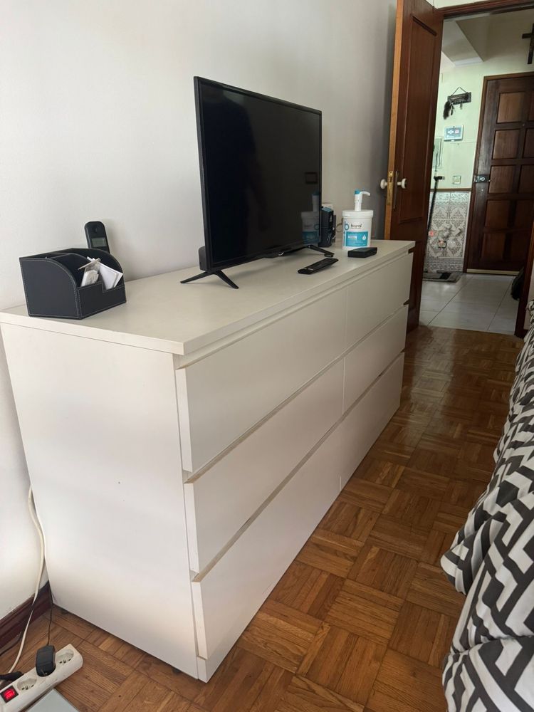 cómoda com arrumação