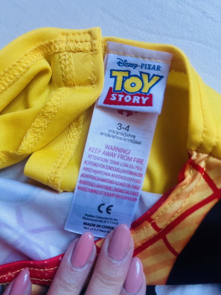 Strój karnawałowy bal TOY STORY chudy 98-104 kowboj kapelusz 3-4 latka