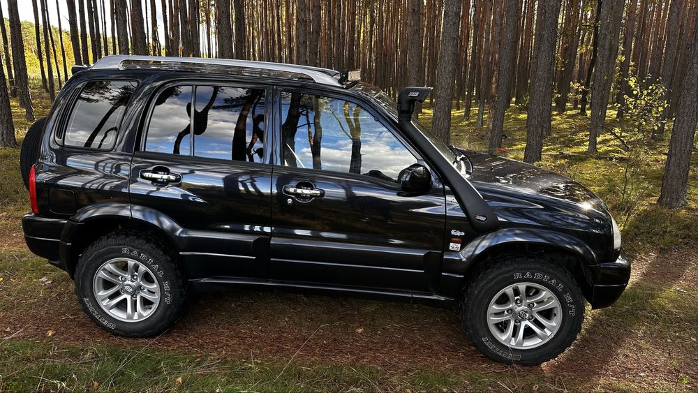 Suzuki Grand Vitara 2.5 V6 4x4 LPG 2004 Polift (offroad)