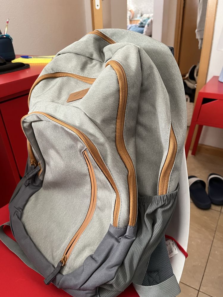 Mochila NOTE nova