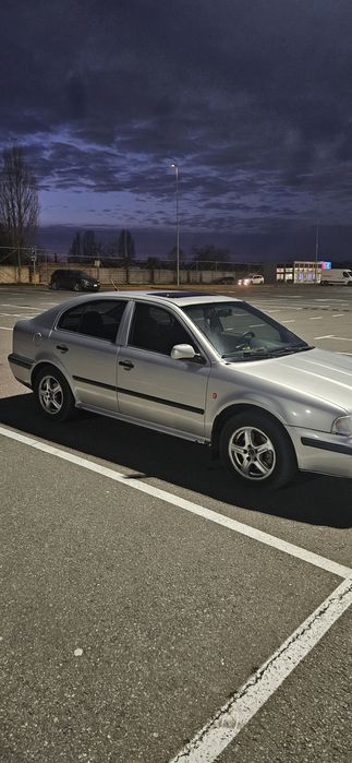 Шкода октавія тур 1999