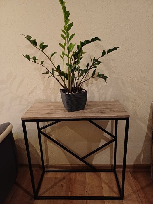 Konsola w stylu loft