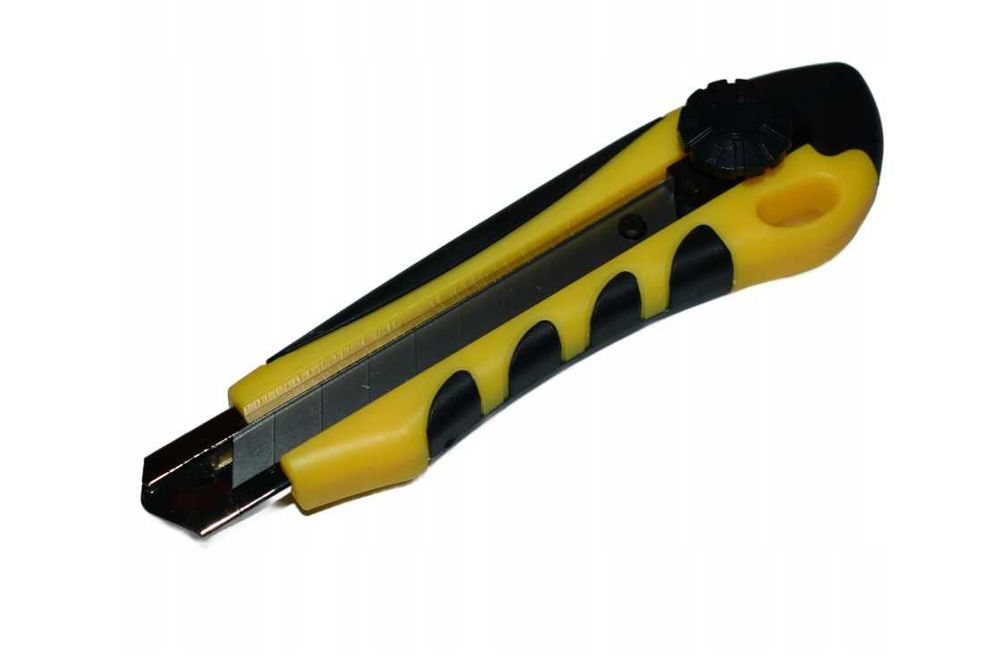 Nóż łamany z wysuwanym ostrzem do tapet papieru 18mm