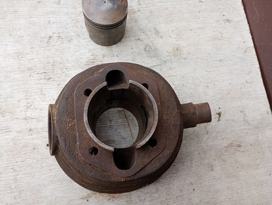 Cylinder tłok WSK 150