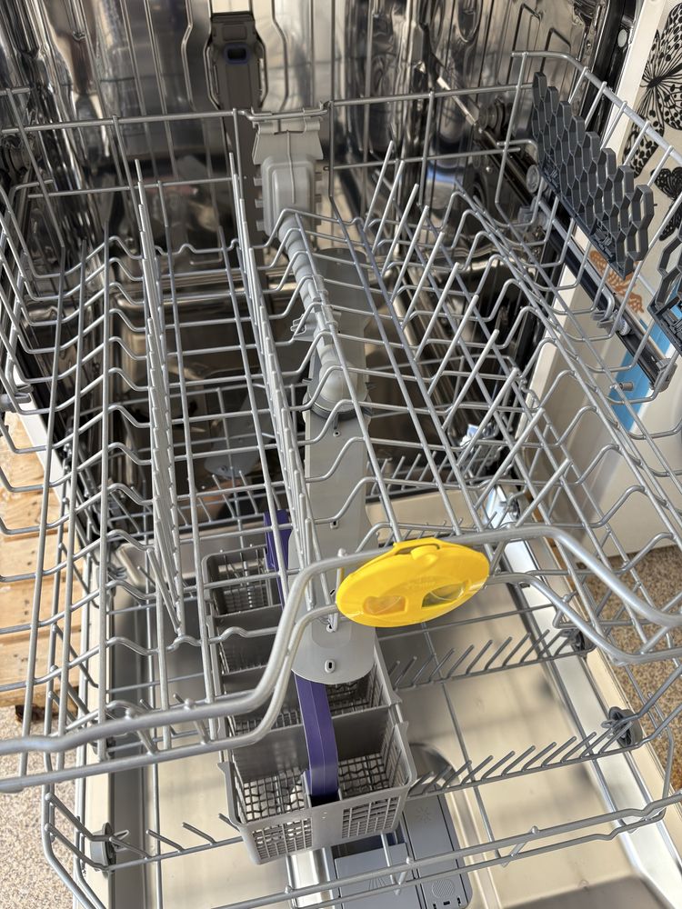MÁQUINA LAVAR LOUÇA BEKO DVN 05320 W