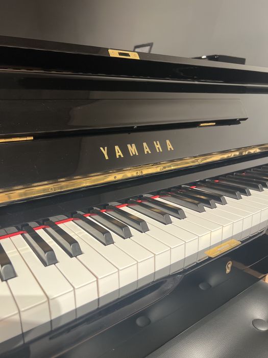 Piano Acústico YAMAHA U1