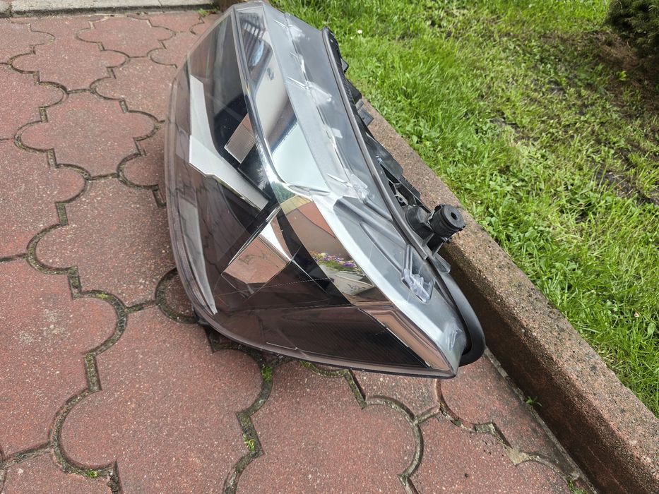 Lampa Reflektor Lewy VwCrafter II Man Tge 2018r HELLA Org Stan Bdb