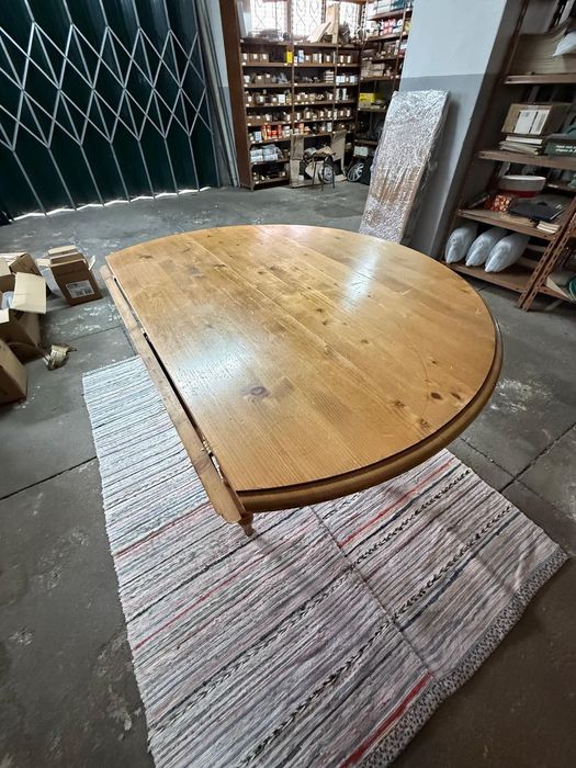 Mesa de jantar com extensões