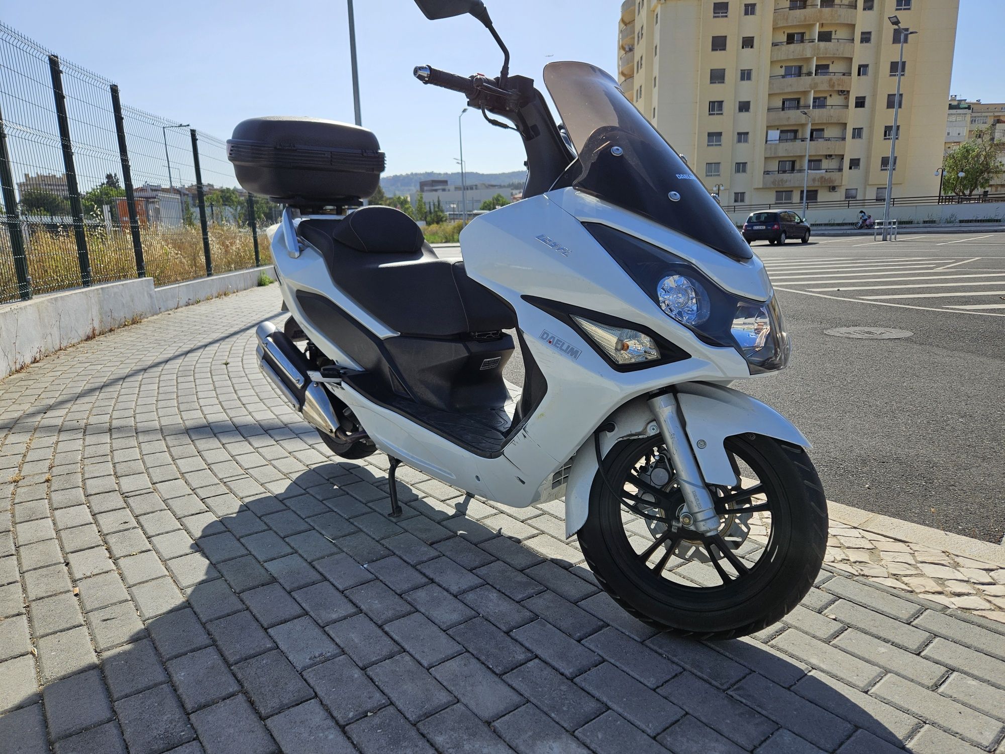 Daelim s3 8000km