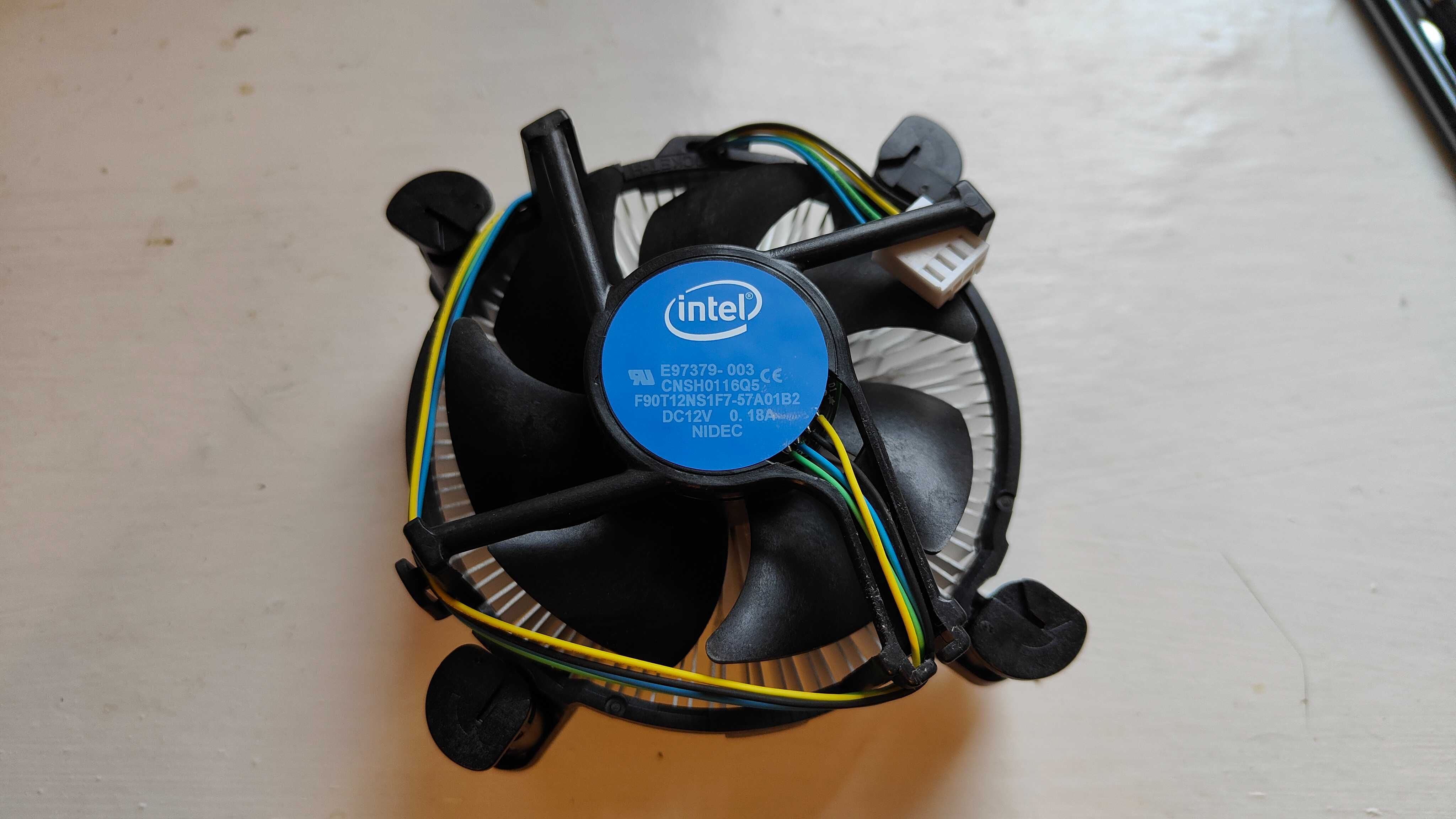 Кулер для процесора Intel LGA1200 для intel core i3-10100 новий