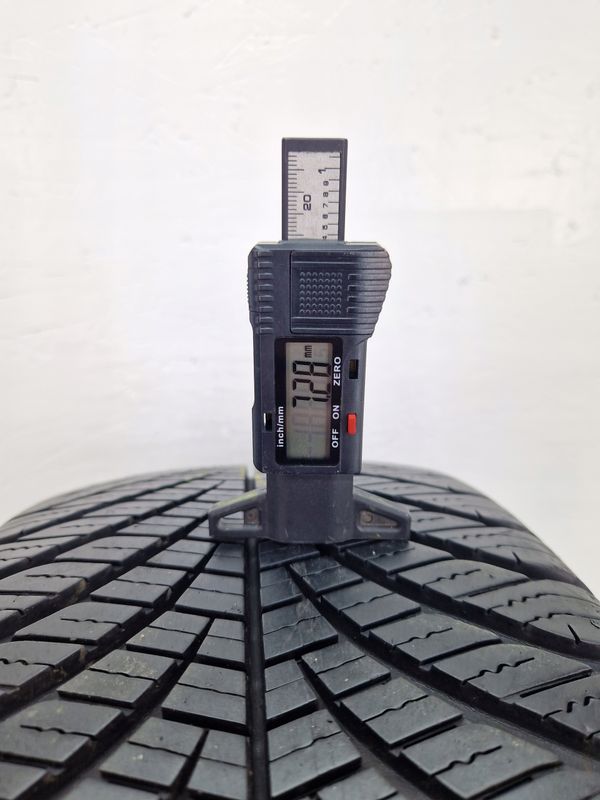 Opona Goodyear Vector 4Seasons 215/55r16/93v