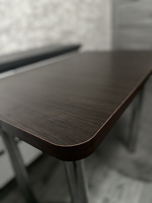 Продам куханный стол