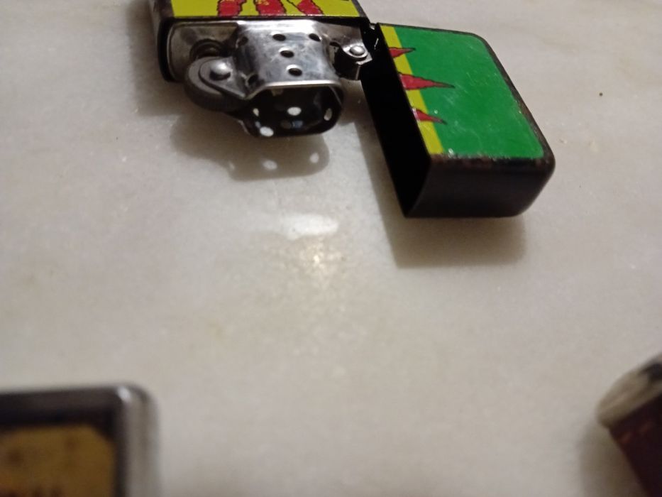 Conjunto de 3 Isqueiros de Coleccionador