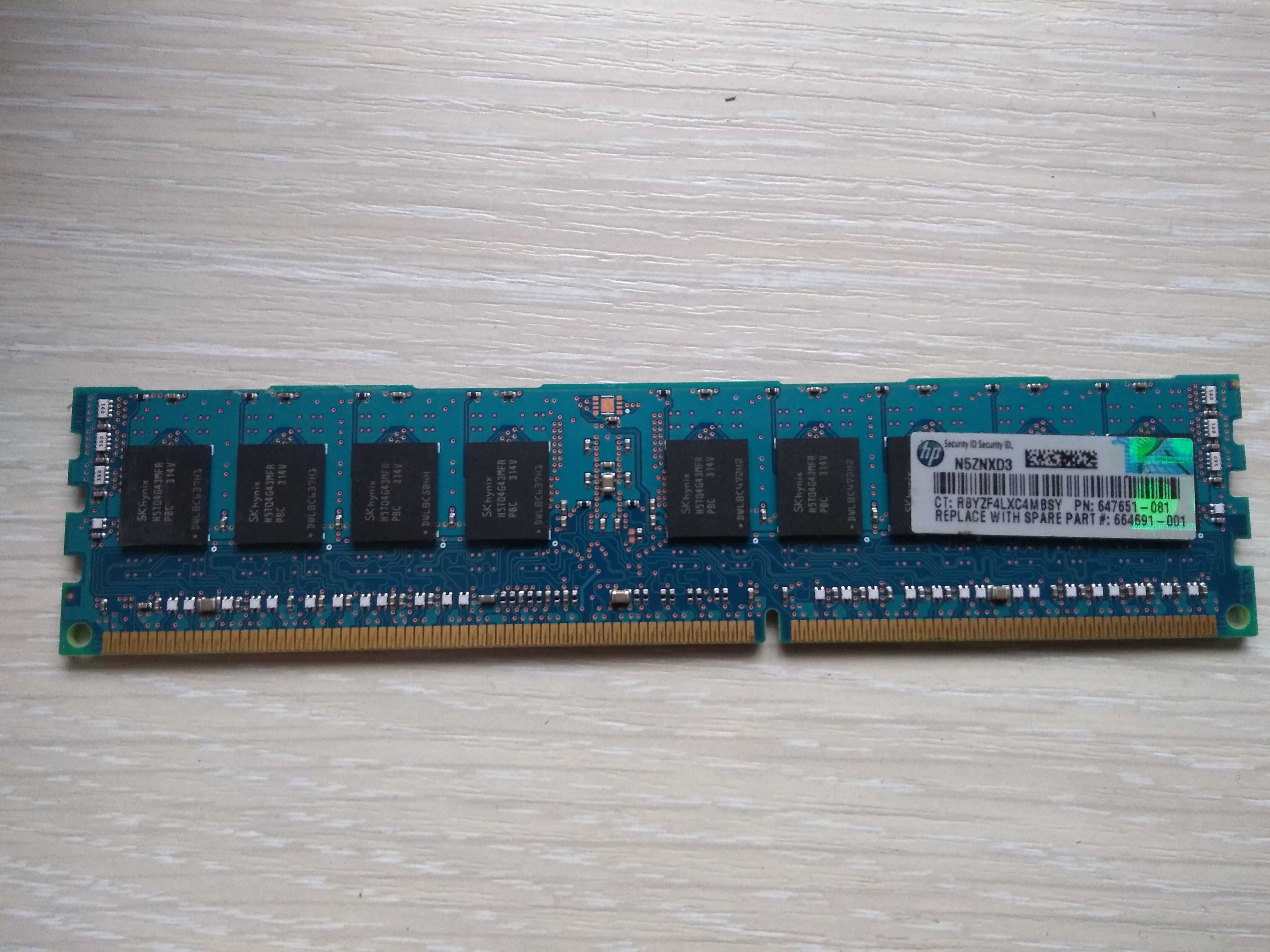 Серверная память Hynix 8GB PC3-12800R ECC (HMT41GR7MFR4C-PB T8 AD)
