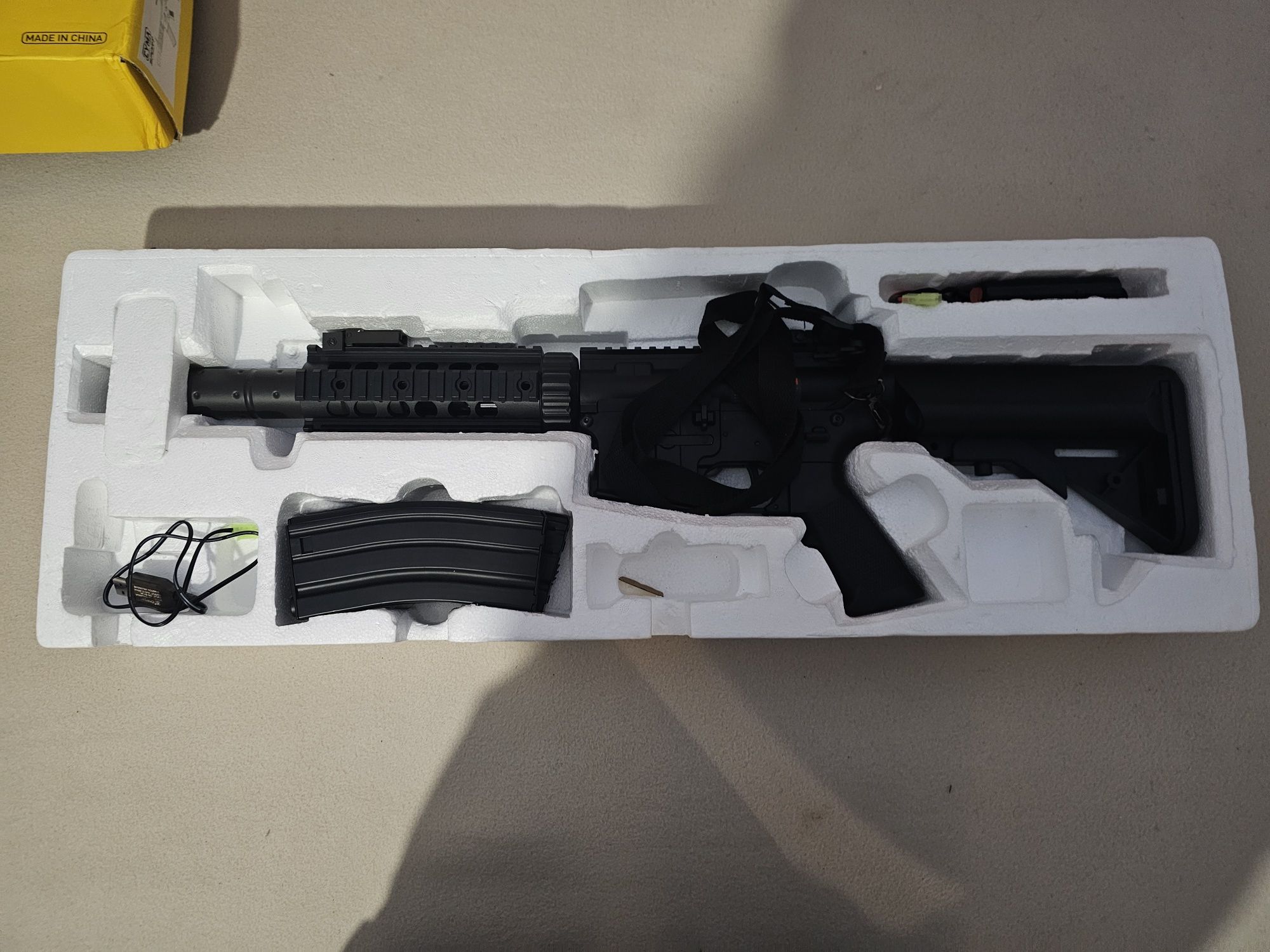 Replica de airsoft m4