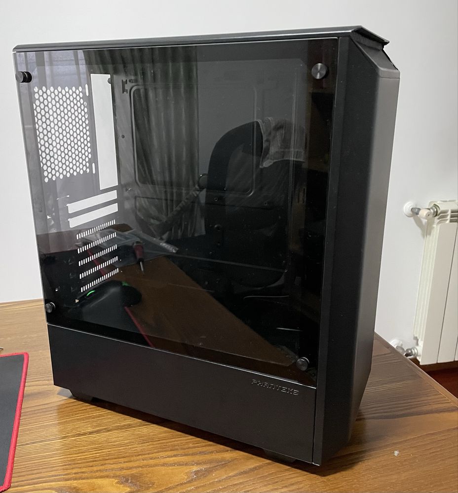 Caixa Phanteks eclipse P300