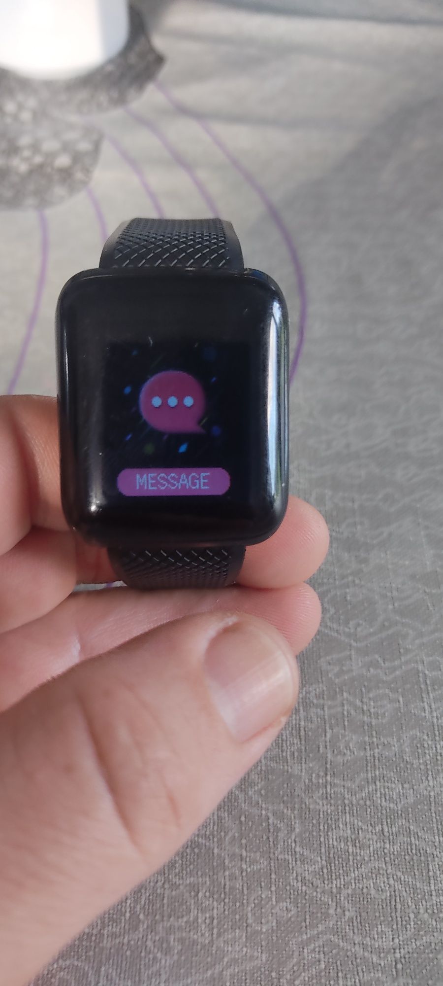 Smartwatch nieużywany