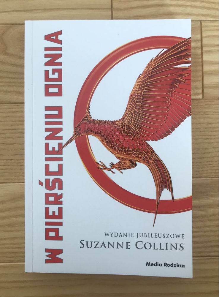 w pierścieniu ognia Suzanne Collins seria igrzyska śmierci