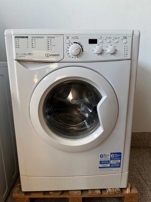 Máquina de Lavar Roupa INDESIT 6Kg