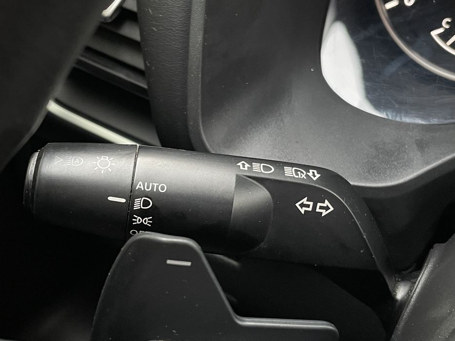 Nissan Rogue 2021 року, 2.5 бензин, комплектація S