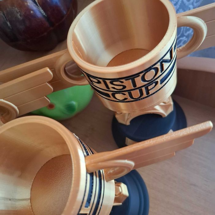 Кубки Поршня Дока Хадсона