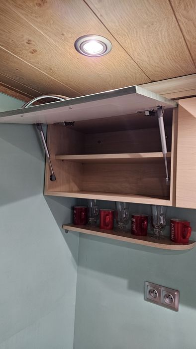 Zestaw mebli kuchennych 210 + płyta gazowa + piekarnik