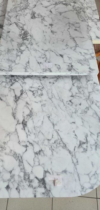 Нова під білий мармур стільниця ( столєшниця) для кутової кухні.