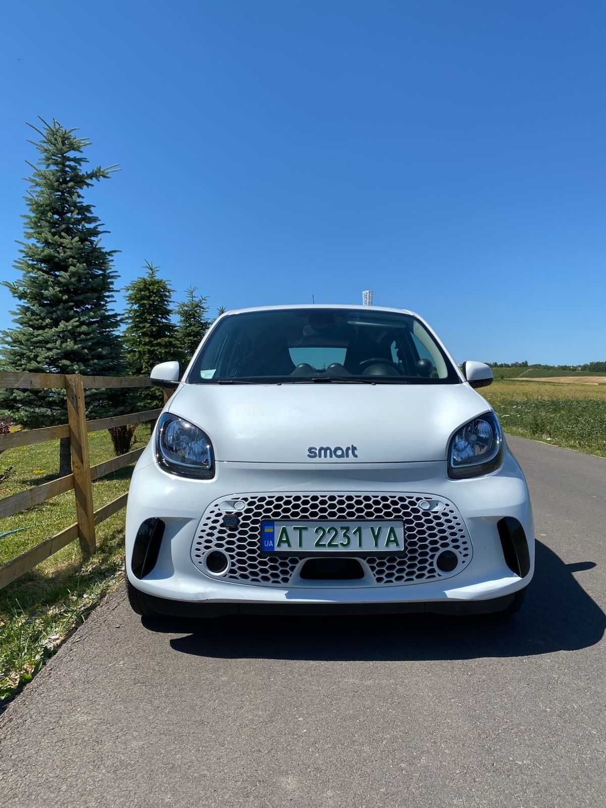 Електромобіль Smart EQ Forfour 2020 року