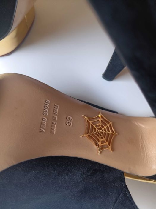 Sapatos mulher n 39 usados uma vez