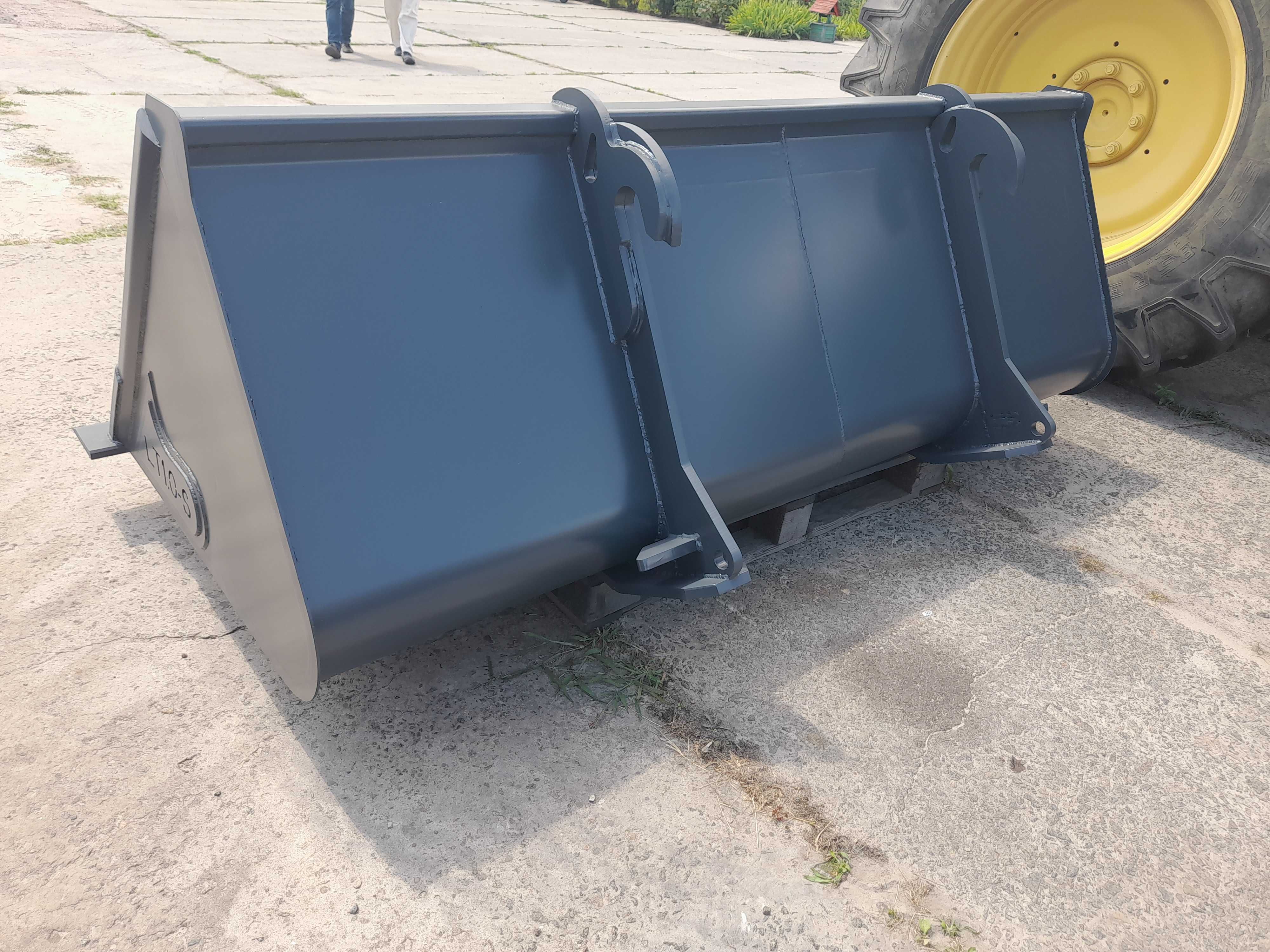 Ковш 1 м³ (на навантажувач Manitou,JCB та ін.),ніж Hardox