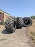 Шины сельхоз 710/70R42 710/75R42 ,520/85R42,680/85R32 900/65R38