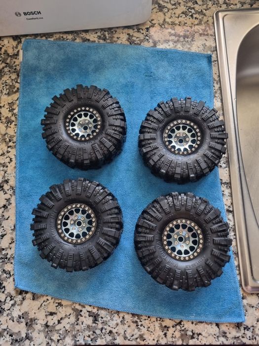 Rodas rc 1.9 quase novas