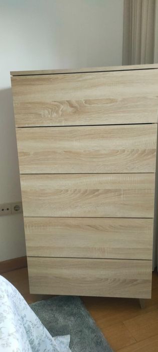 Cómoda/Camiseiro com 5 gavetas em carvalho