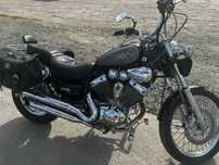 Yamaha Virago Klasyczny motocykl typu cruiser w dobrym stanie