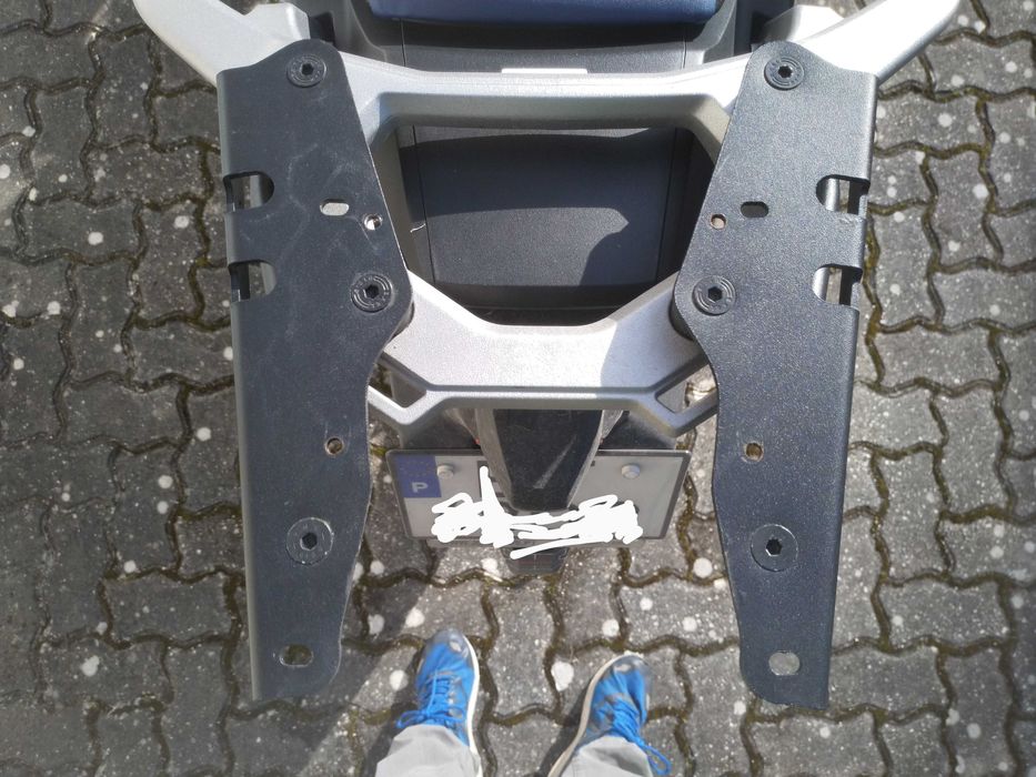 Kit GIVI SR1201  + BASE Top Case GIVI M5 Honda Transalp XL750