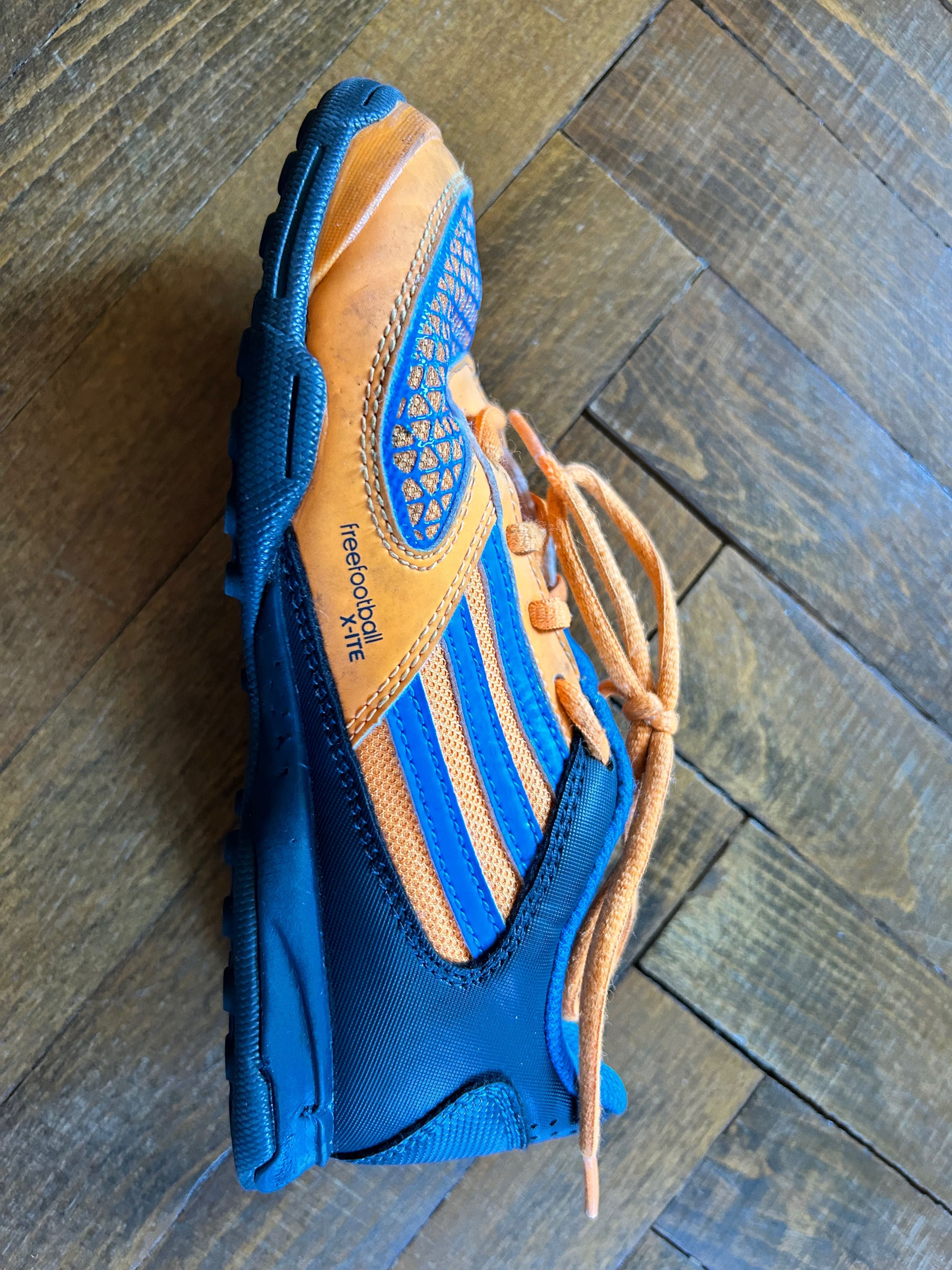 Adidas buty sportowe dziecięce free football adidasy R.31