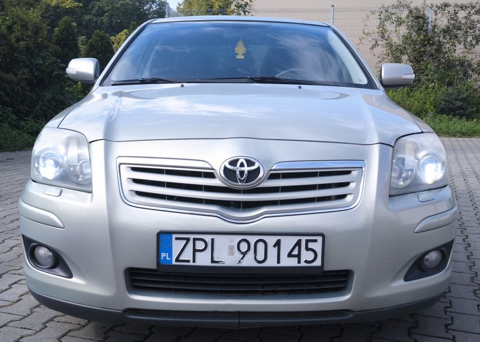 Sprzedam samohòd Toyota Avensis