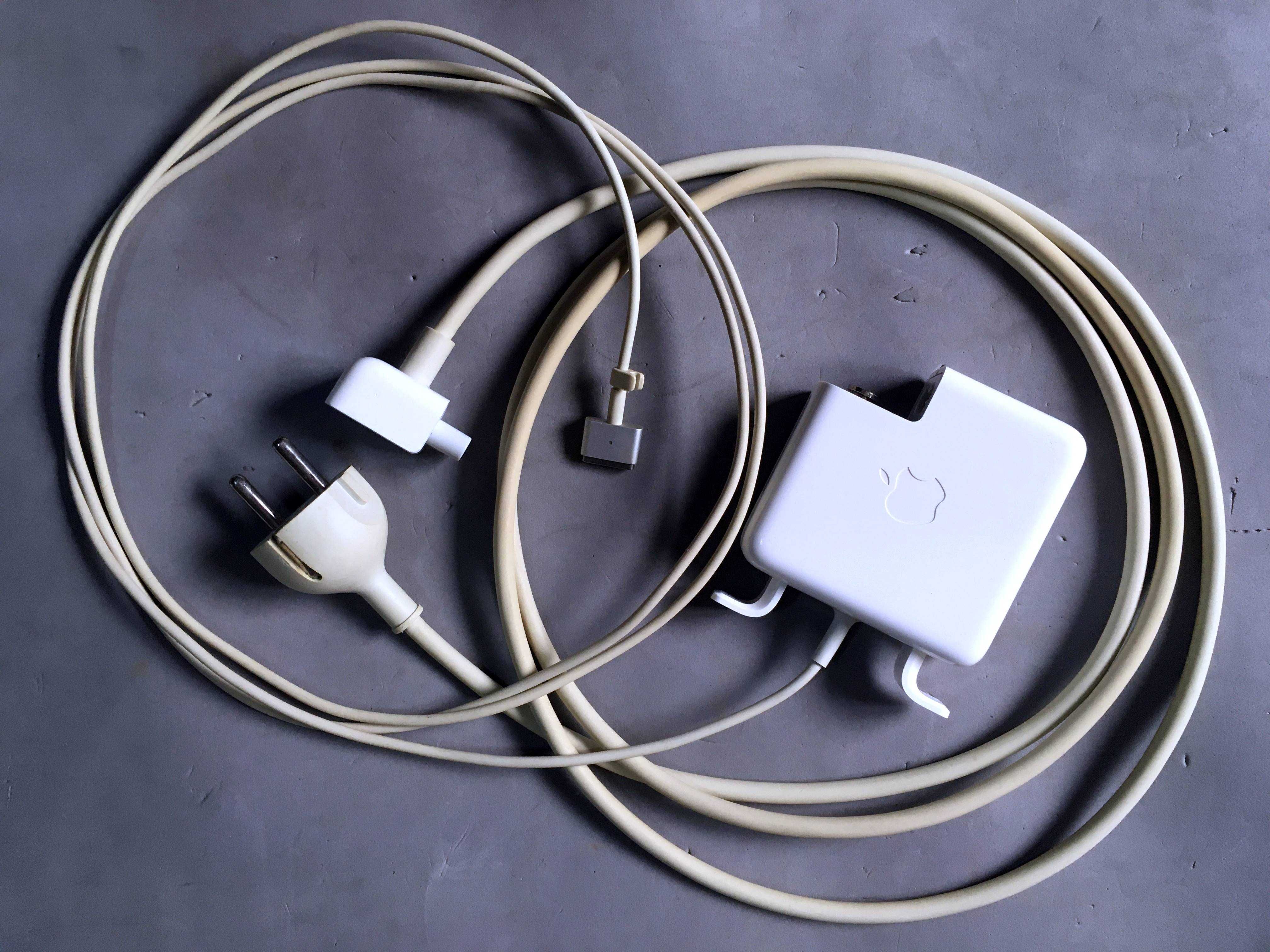 Carregador Apple 60W MagSafe 2 Power Adapter A1435 - MacBook