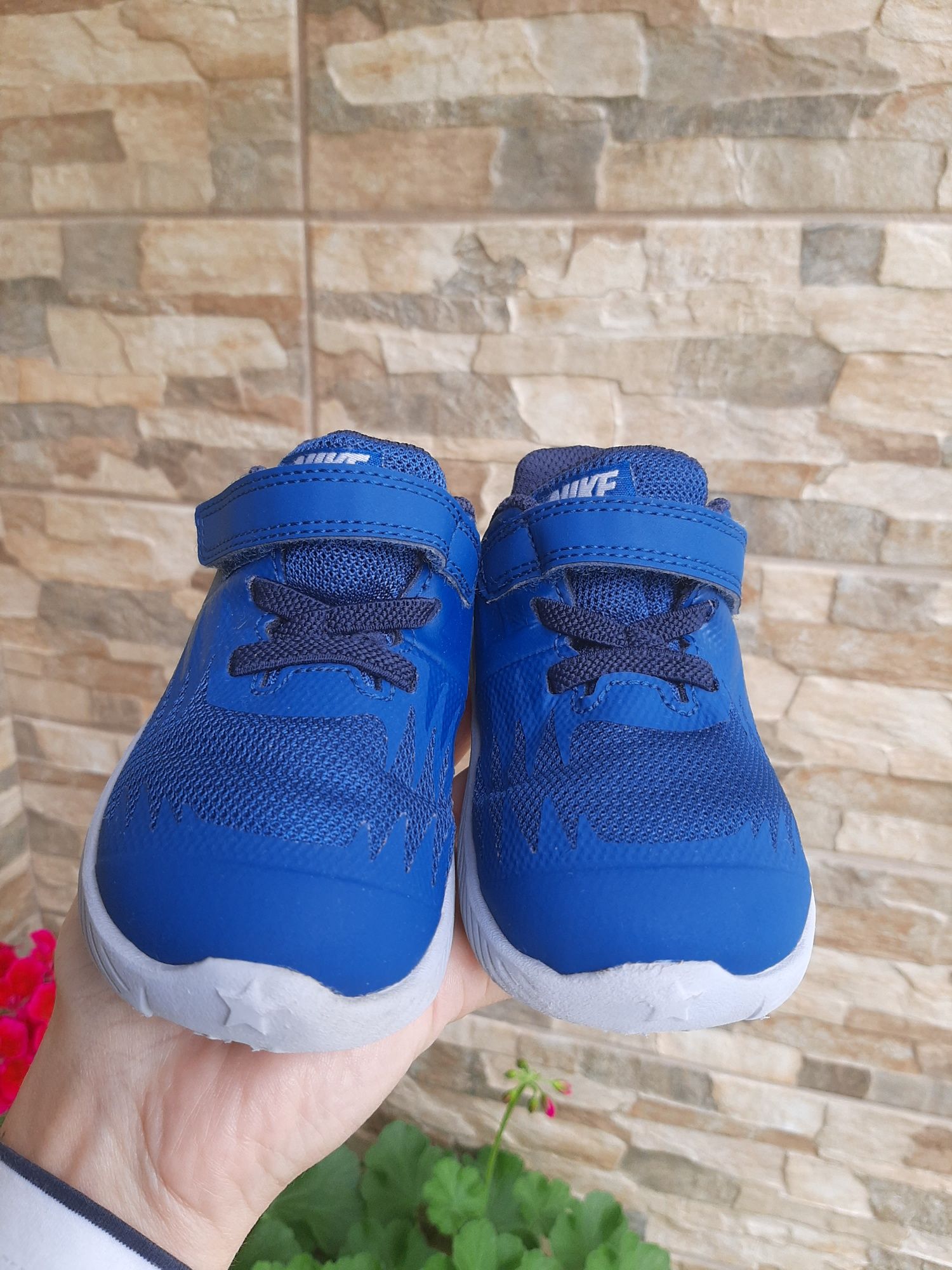 Buty Nike Star Runner r. 22