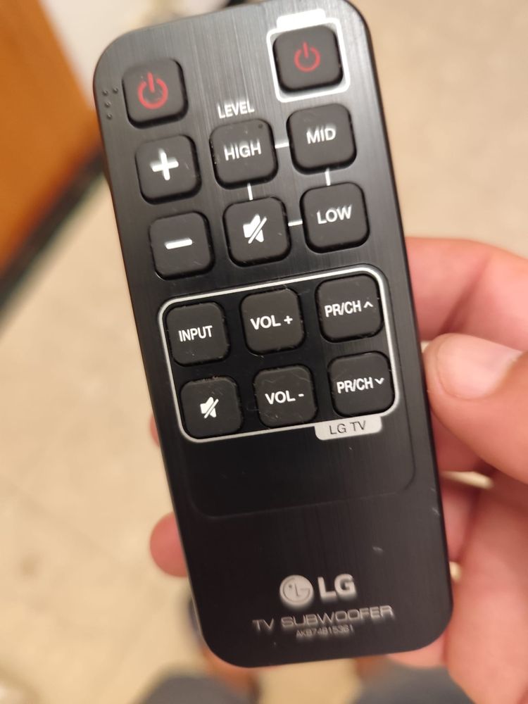 Subwoofer lg com comando