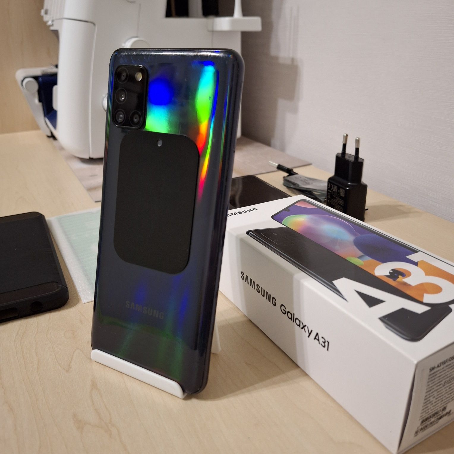 Samsung Galaxy A31 4/128Gb Prism Black комплект + 2 чохла 2 скла