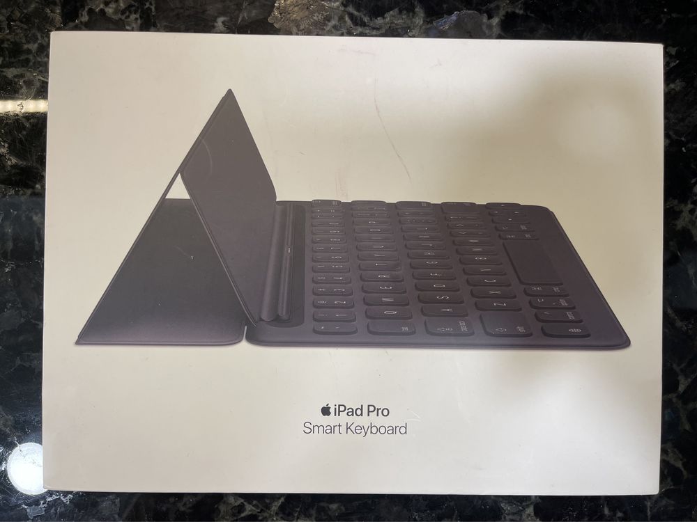 iPad Pro Smart Keyboard клавіатура до планшету (нова)