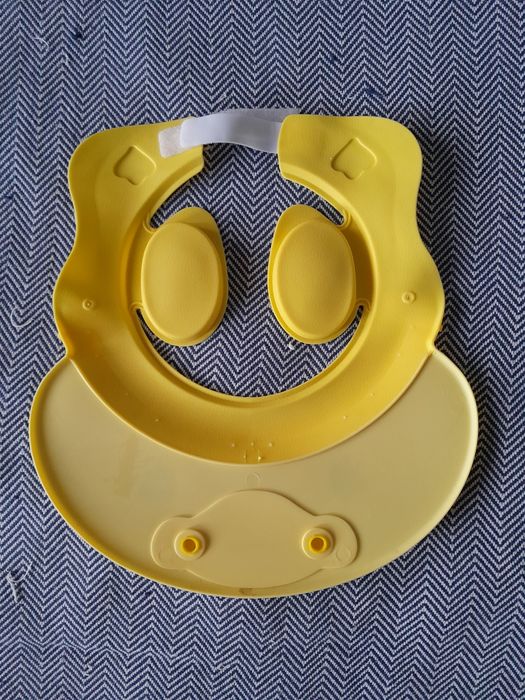 Daszek ochronny na oczy przy myciu głowy