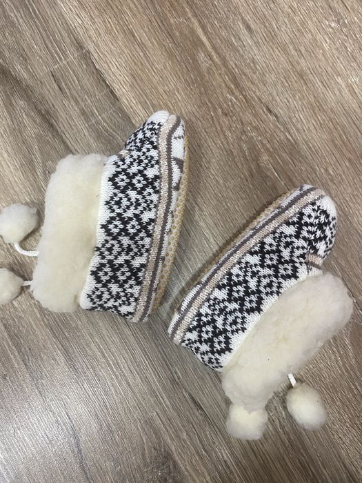 Тапочки зимові,чобітки