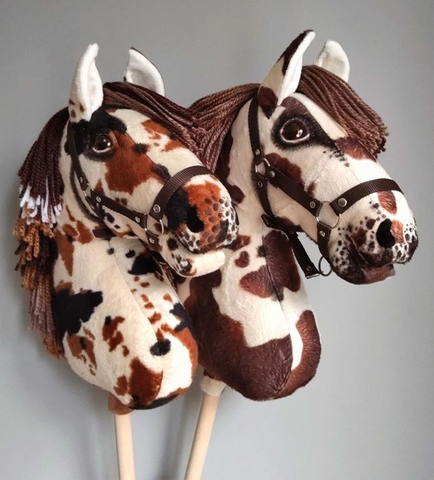 Hobby Horse srokaty, Apalloosa, duży, z kantarem, jakość Premium