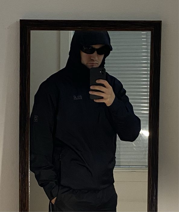 (XL) JACK WOLFSKIN Черная курточка на мембране весенняя осенняя tnf