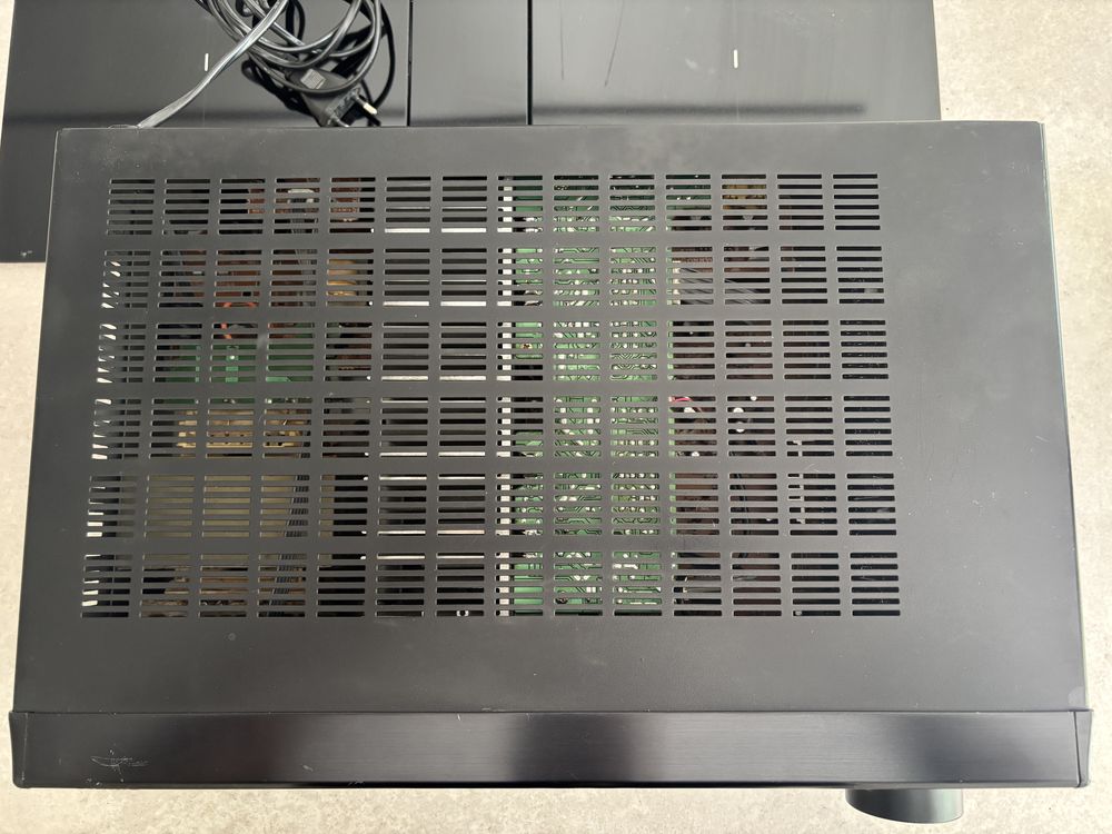 Amplituner Onkyo TX-SV424